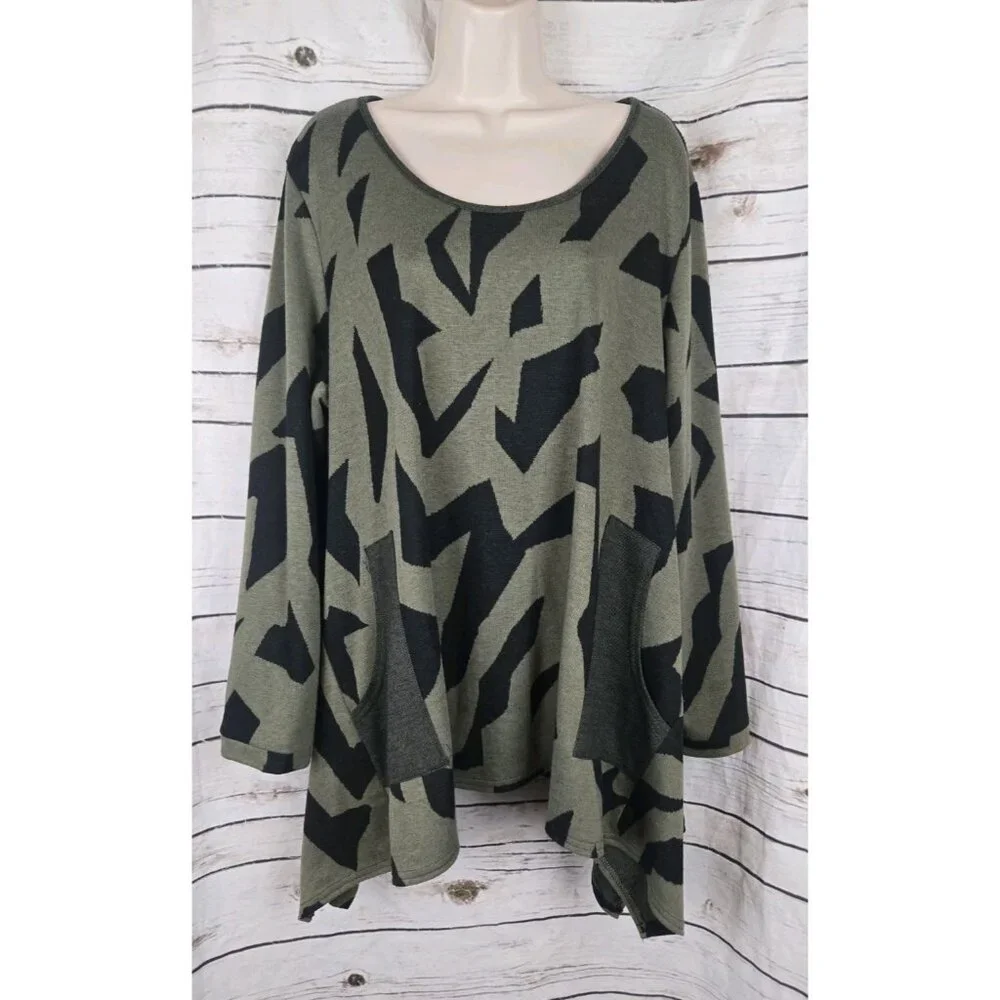 SOLD>>>>Tunic - Picture 1 of 7